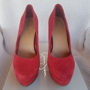 Jessica Simpson Waleo